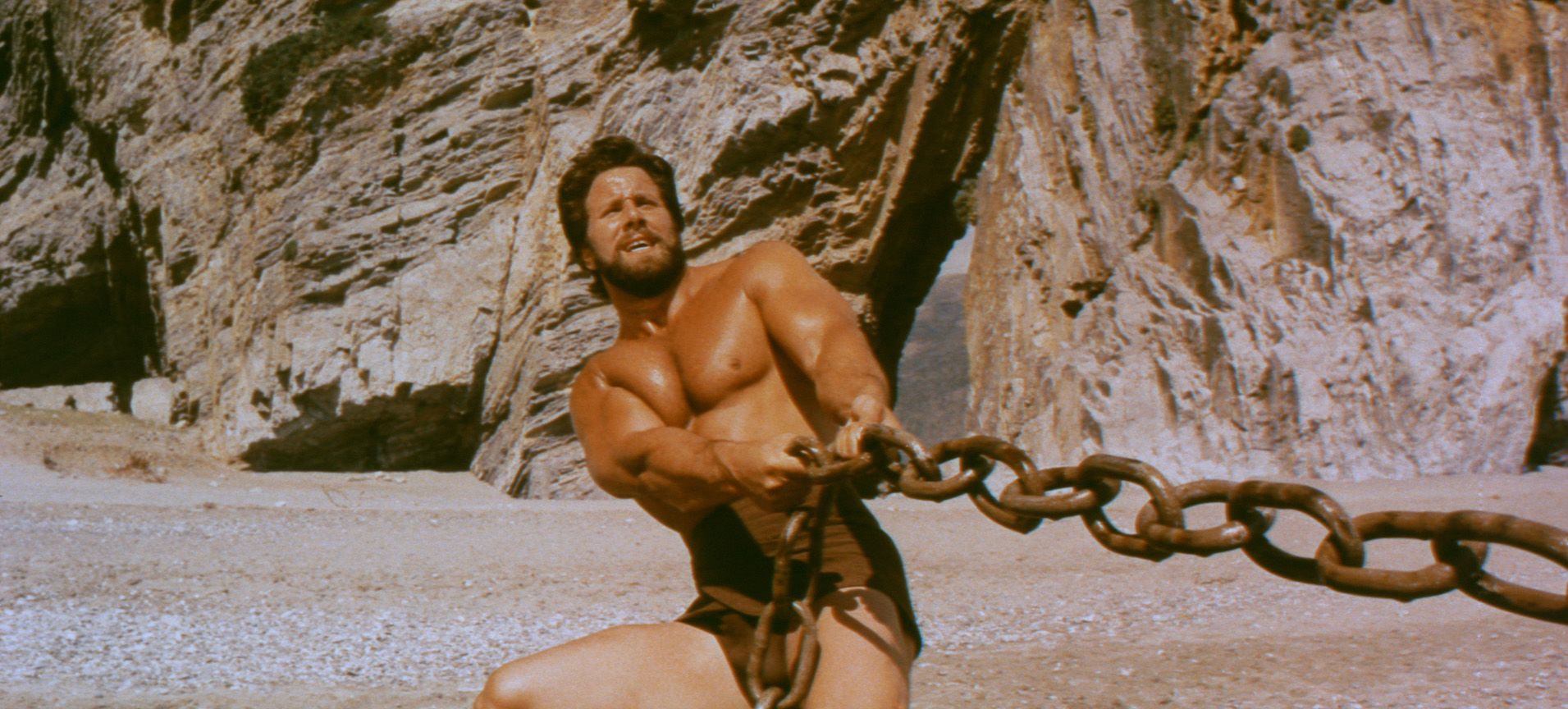 Hercules and the Captive Women Pulls You Into a Sword-and-Sandals World -  Zombies in My Blog
