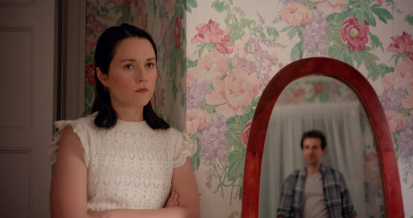 Arabella Oz in Mallory's Ghost